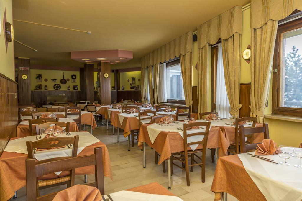 Hotel La Terrazza Соз-д'Улькс Екстер'єр фото