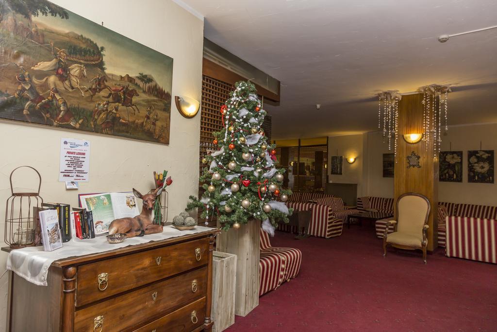 Hotel La Terrazza Соз-д'Улькс Екстер'єр фото